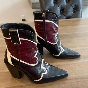 Leather Cowboy Ankle Boot with Heel 37 Zara worn to 1 event.